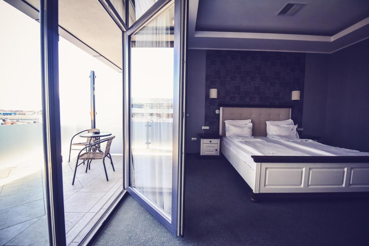 Hotel Spa Ice Resort Ghiroda ภายนอก รูปภาพ