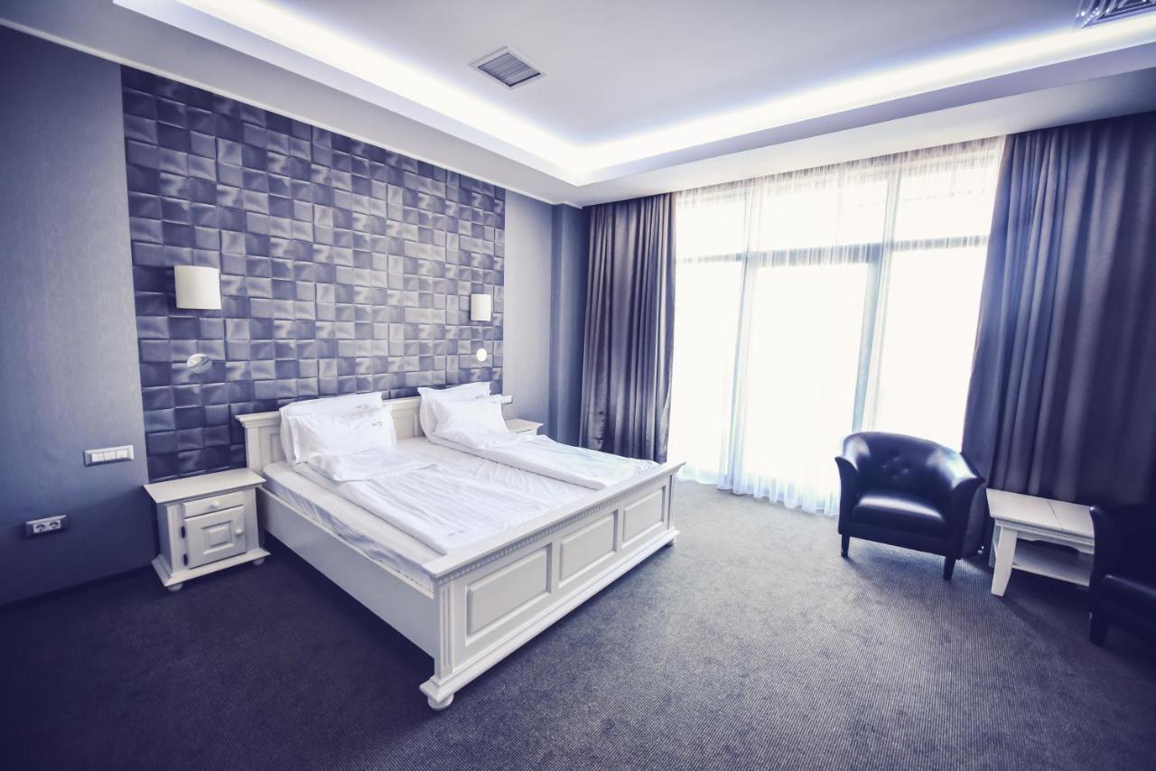 Hotel Spa Ice Resort Ghiroda ภายนอก รูปภาพ