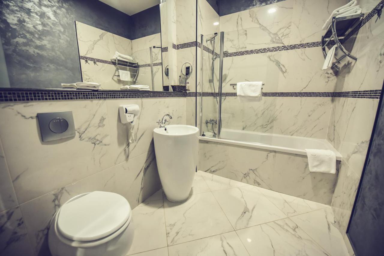Hotel Spa Ice Resort Ghiroda ภายนอก รูปภาพ