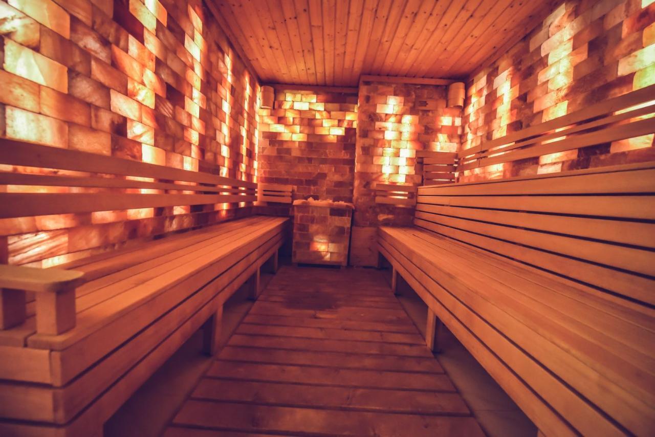 Hotel Spa Ice Resort Ghiroda ภายนอก รูปภาพ